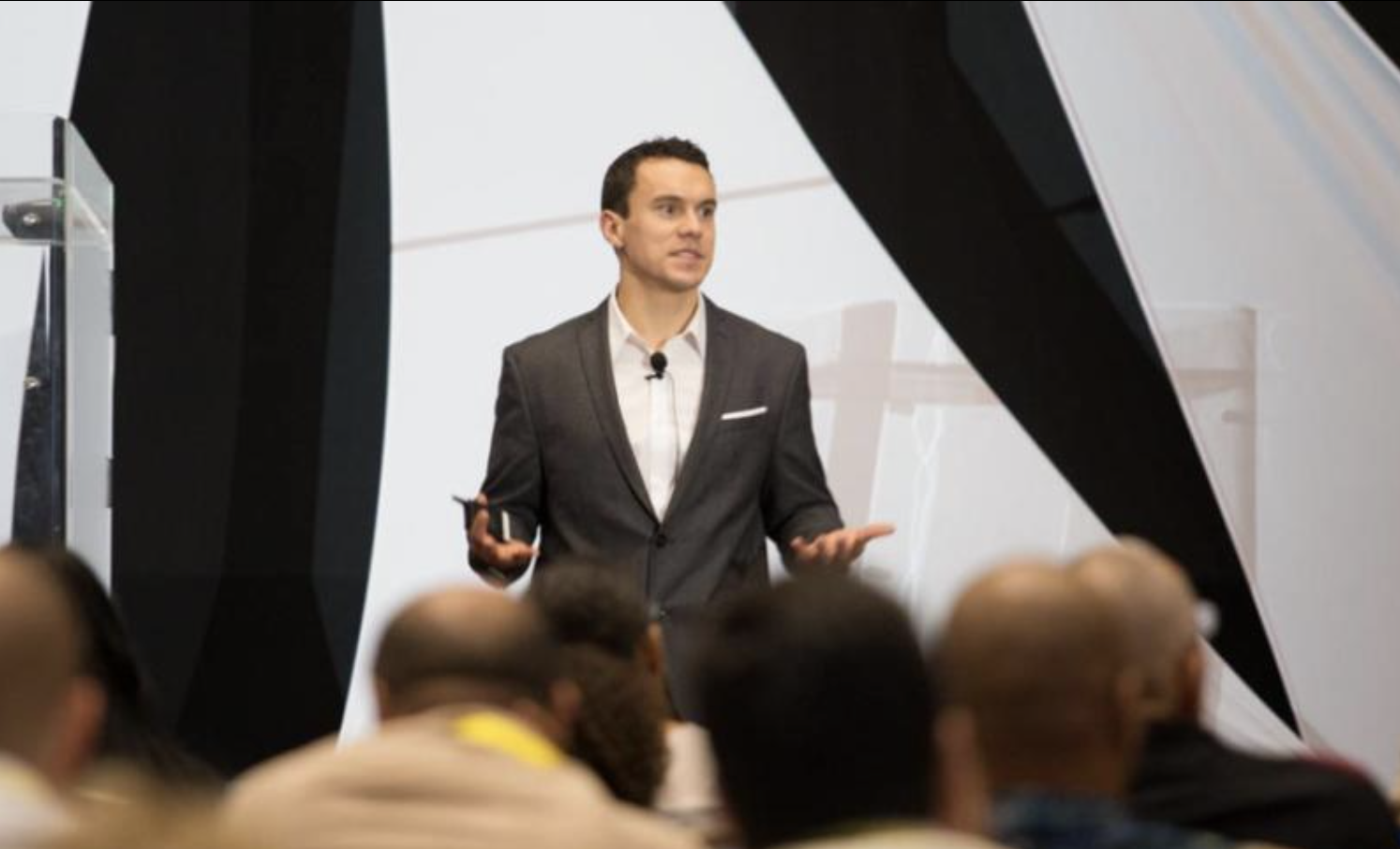 Hotel automation: A guide for hotel operators